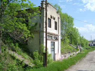Подземное техническое здание. Вид с улицы