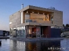 Плавучий дом Modern Marine Home